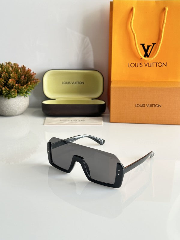 Loui.s Vuitt.on sunglasses