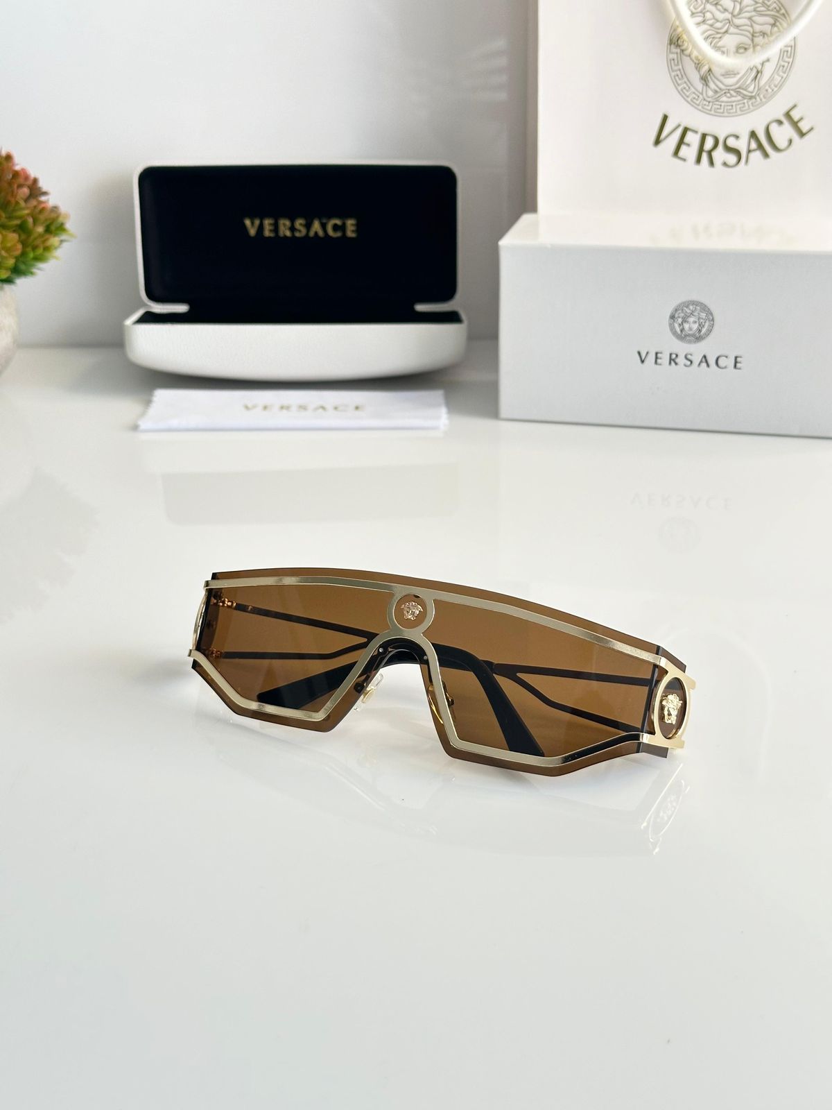 Versa.ce sunglasses