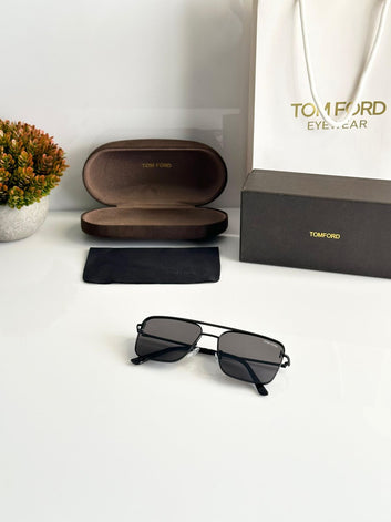 To.m fo.rd sunglasses