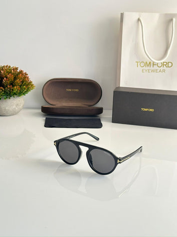 To.m fo.rd sunglasses