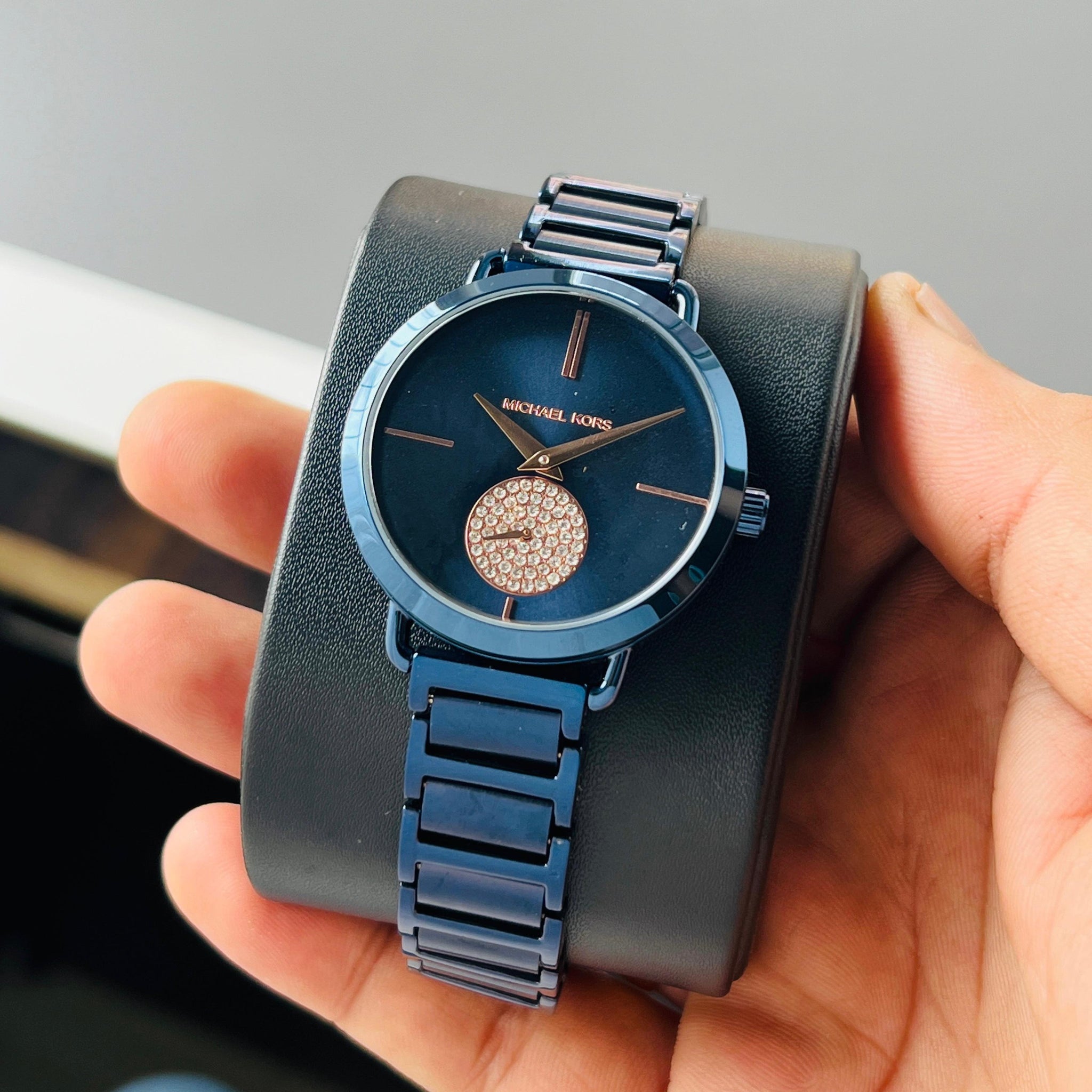 Micha.el Kors portio blue quartz