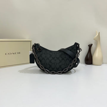 Coa.ch cross body bag