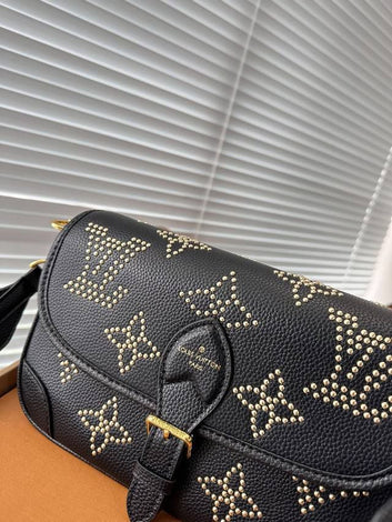 LO.UIS VUI.TTON DIANE STUDDED EDITION SHOULDER BAG CUM CROSSBODY