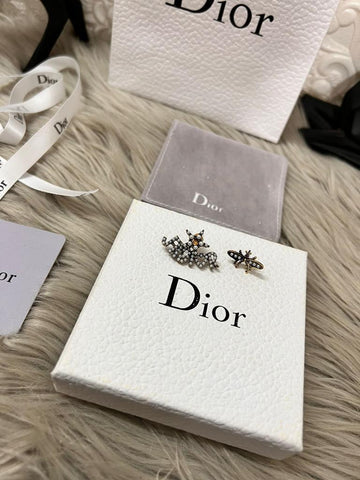 Dio.r earings